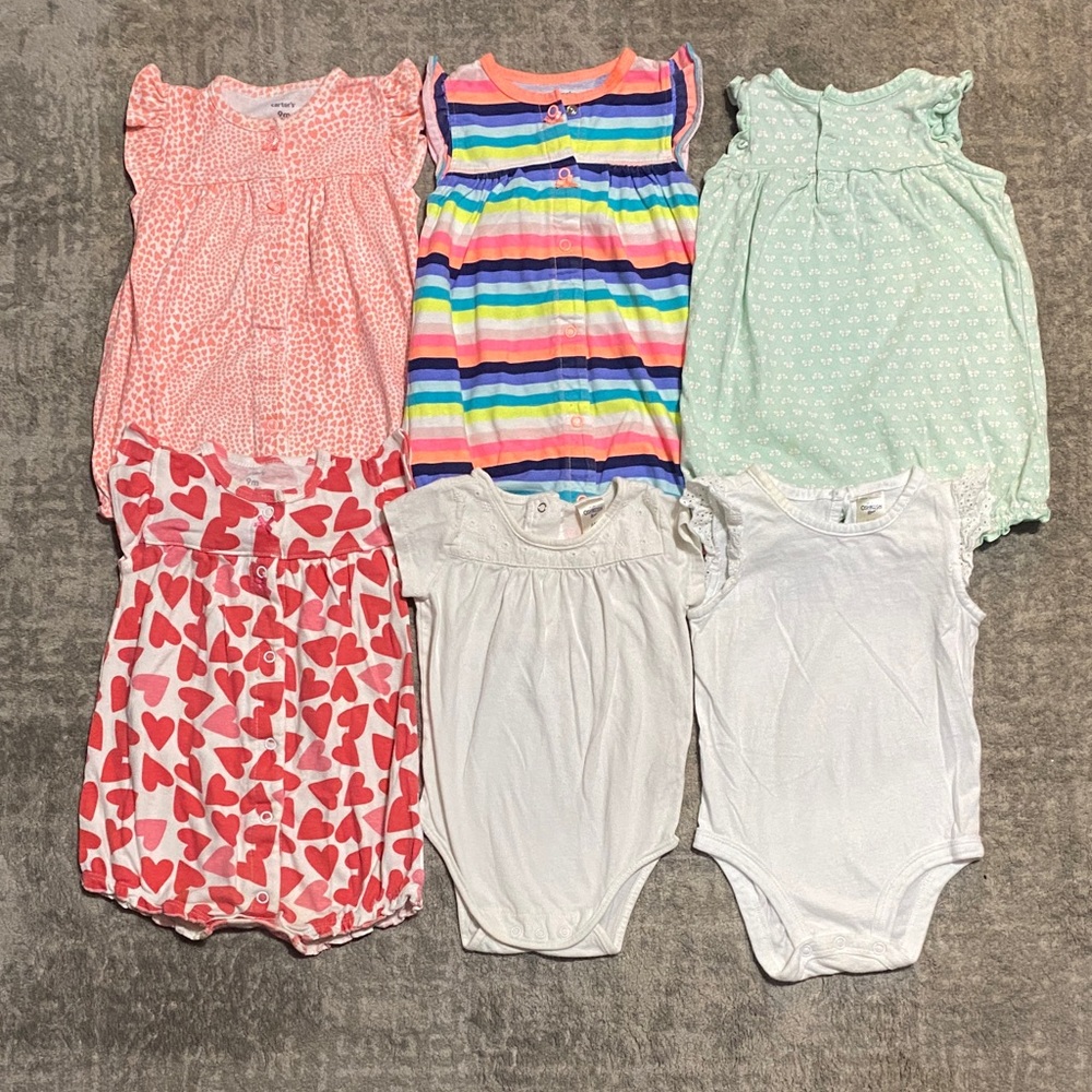 🔥4/20! Bundle of 6 baby girls rompers & onesies. Size 9 months
